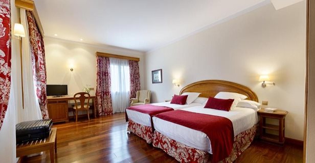 Hotel Spa Azz Peñafiel Las Claras