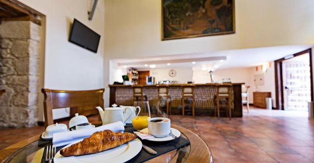 Hotel Spa Azz Peñafiel Las Claras