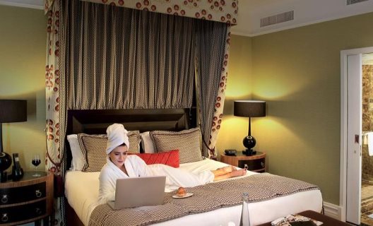 Hotel St. Ermins Autograph Collection