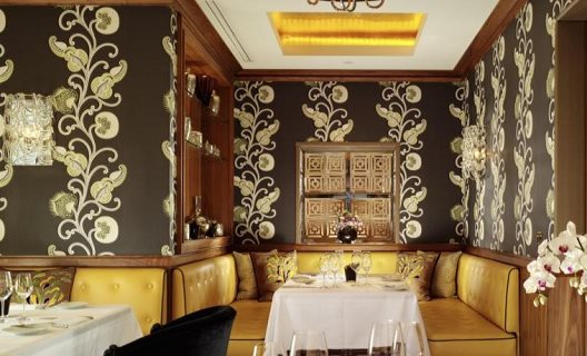 Hotel St James & Club