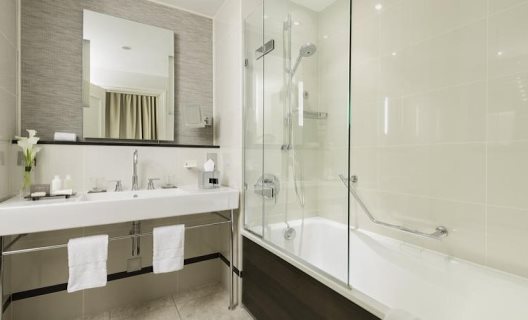 Hotel St. James Court London