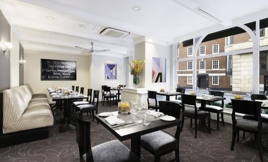 Hotel St. James Court London