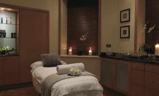 Hotel St. James Court London