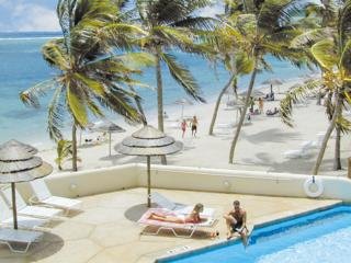 Hotel St. James's Club & Villas