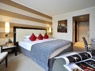 Hotel Starling Geneva & Conf Center
