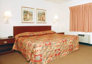 Hotel Suburban Extended Stay