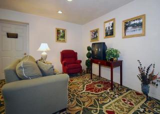 Hotel Suburban Extended Stay