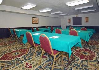 Hotel Suburban Extended Stay