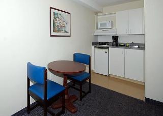 Hotel Suburban Extended Stay East