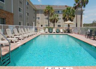 Hotel Suburban Extended Stay Hotel