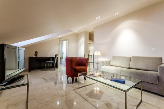 Hotel Suites 33