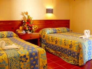 Hotel Suites Colonial