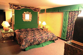 Hotel Suites Country Club