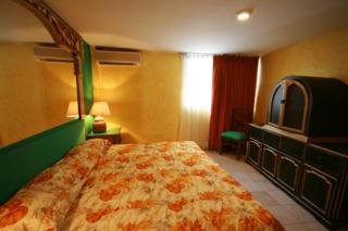 Hotel Suites Country Club