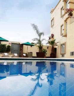 Hotel Suites Mexico Plaza Campestre