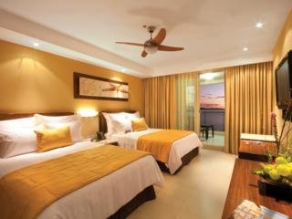 Hotel Sunset Plaza Beach Resort & Spa