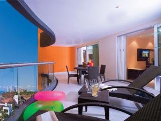 Hotel Sunset Plaza Beach Resort & Spa