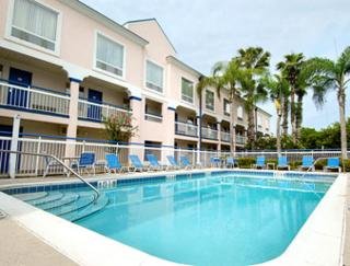 Hotel Super 8 Florida Mall