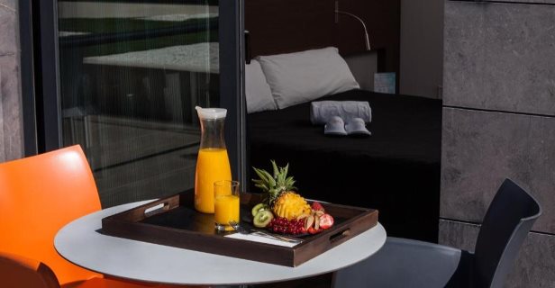 Hotel Tach Madrid Airport