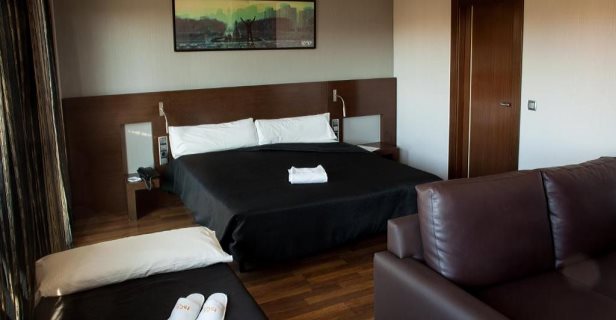 Hotel Tach Madrid Airport