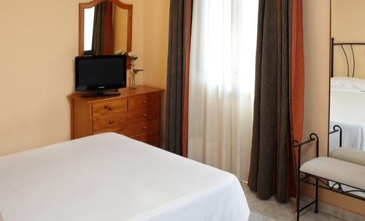Hotel Tanausu