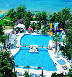 Hotel Thalia Beach Resort