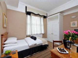 Hotel The Academy
