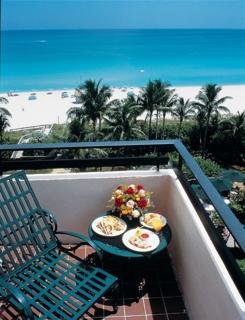 Hotel The Alexander All Suite Ocean Front Resort