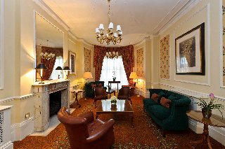 Hotel The Colonnade