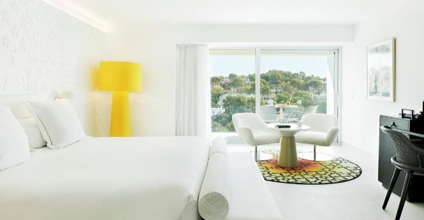 Hotel The Donna Portals