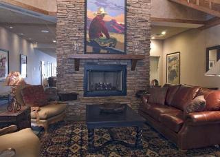 Hotel The Golden, An Ascend Collection