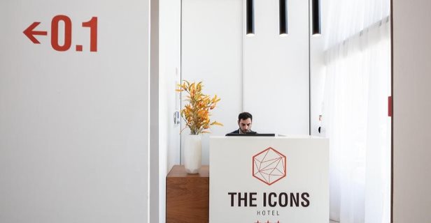 Hotel The Icons