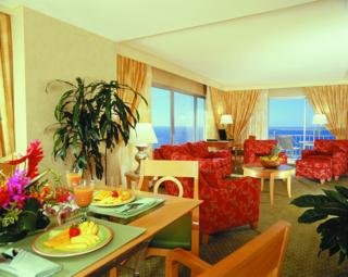 Hotel The Ilikai & Suites