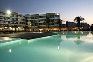 Hotel The Ixian Grand