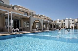 Hotel The Ixian Grand