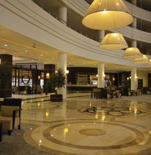 Hotel The Maxim Resort