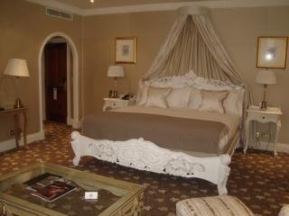 Hotel The Old Government House & Spa