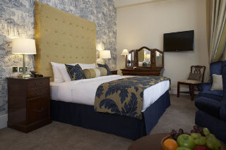 Hotel The Park International Suites