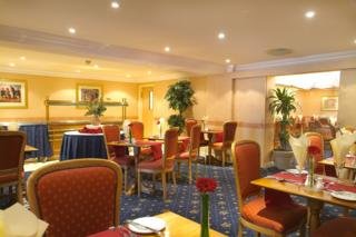 Hotel The Queens