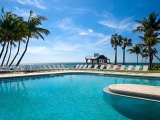 Hotel The Reach, A Waldorf Astoria Resort
