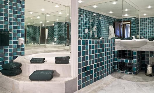 Hotel The Regency Country Club