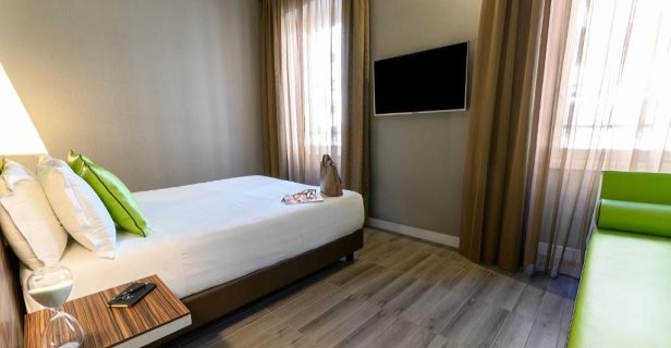 Hotel The Republic