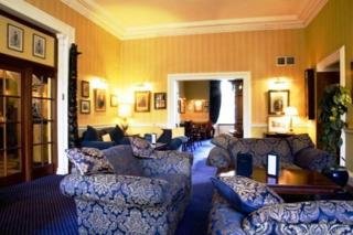 Hotel The Royal Scots Club