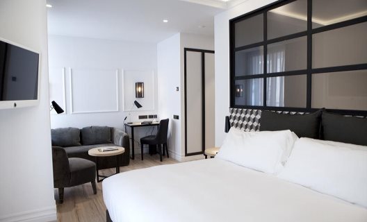 Hotel The Serras
