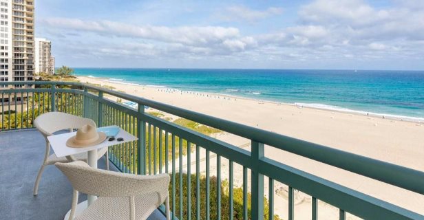 Hotel The Singer Oceanfront Resort Curio Collection By Hilton
