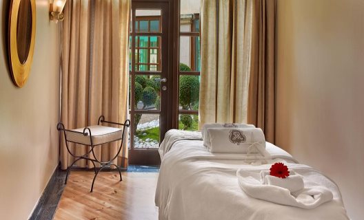 Hotel The St. Regis Mardavall Resort