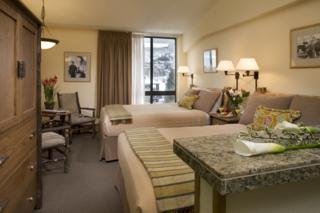 Hotel The Stonebridge Inn