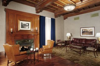 Hotel The Tremont Chicago At Magnificent Mile