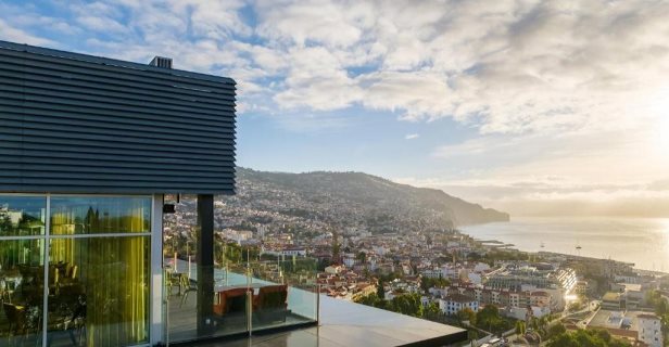 Hotel The Views Baia