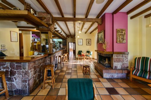 Hotel Tierra De La Reina